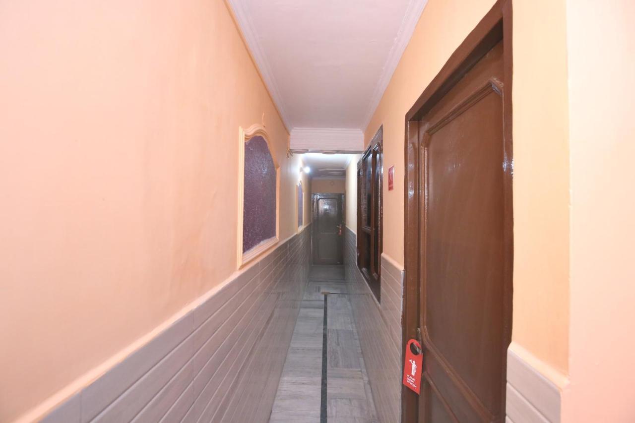 Super Hotel O Rajesh Palace Chandīgarh Dış mekan fotoğraf