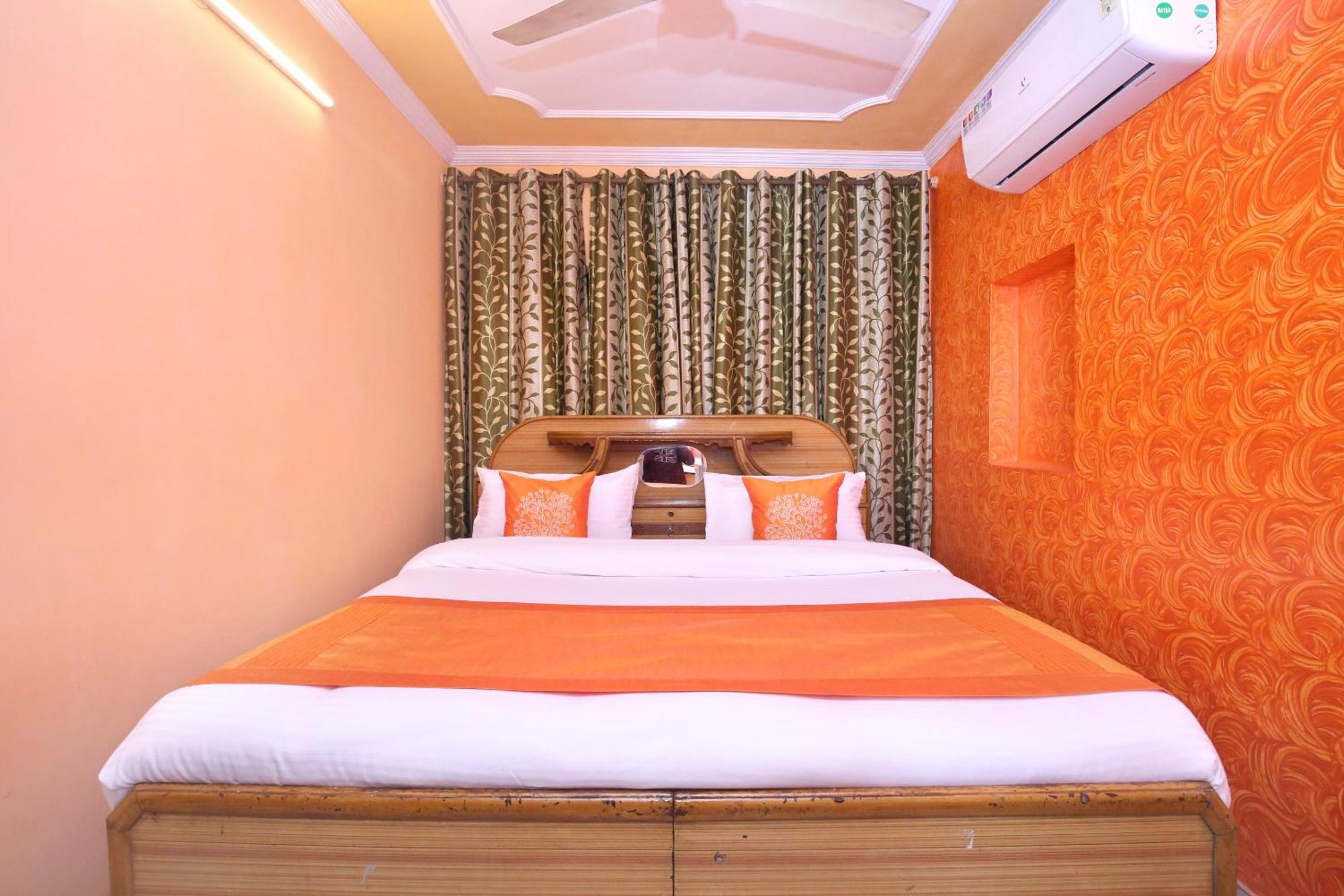Super Hotel O Rajesh Palace Chandīgarh Dış mekan fotoğraf