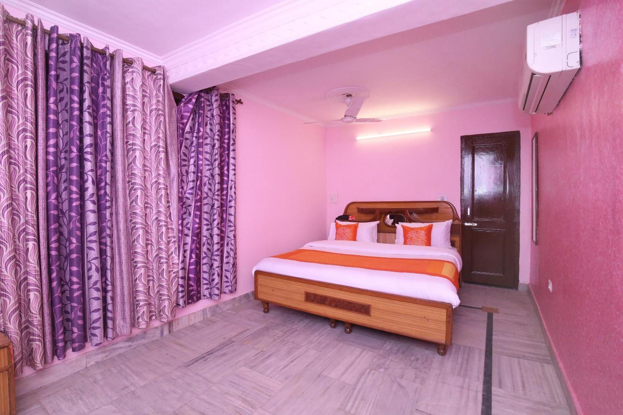 Super Hotel O Rajesh Palace Chandīgarh Dış mekan fotoğraf